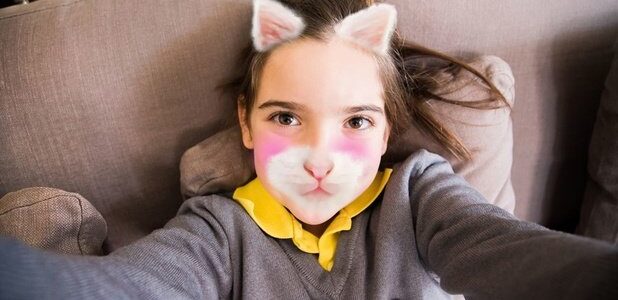 Toutes ces adolescentes qui se font opérer pour ressembler aux filtres Snapchat et Instagram Toutes ces adolescentes qui se font opérer pour ressembler aux filtres Snapchat et Instagram