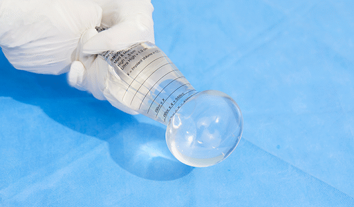 Augmentation mammaire No-Touch en Tunisie avec le Dr Youssef Gam